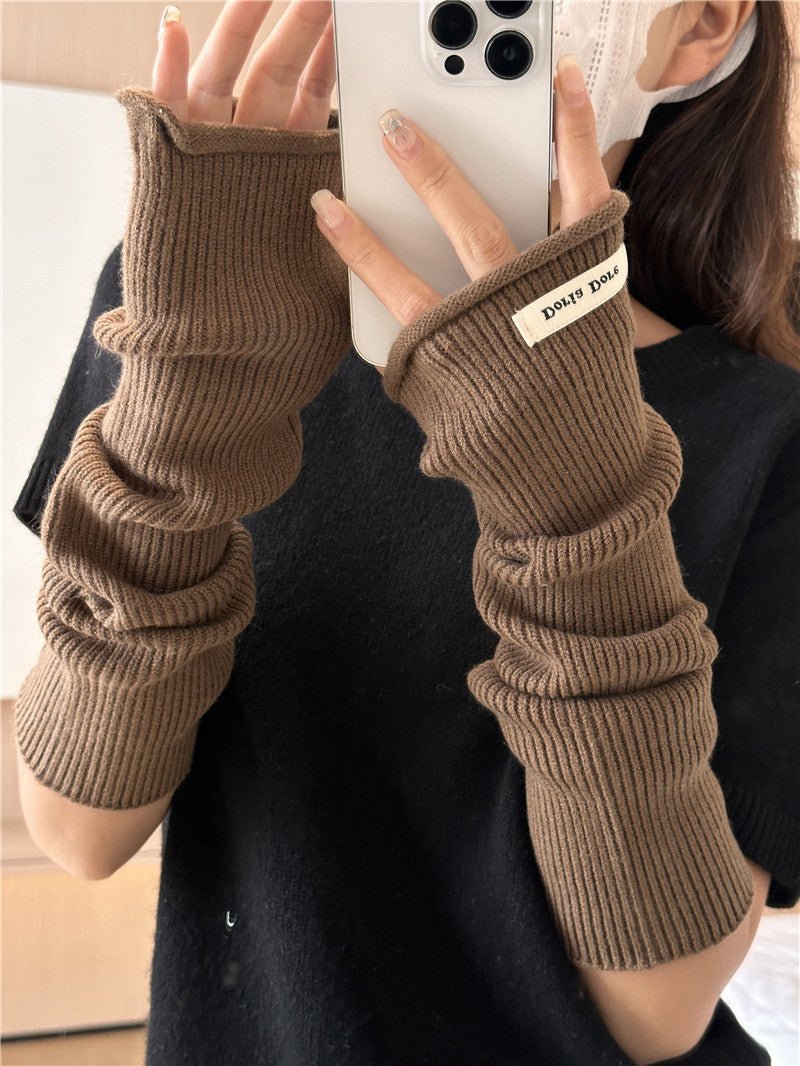 Cascading Knit Sleeve Covers Cozy Elegance for Layered Style (MAC312)