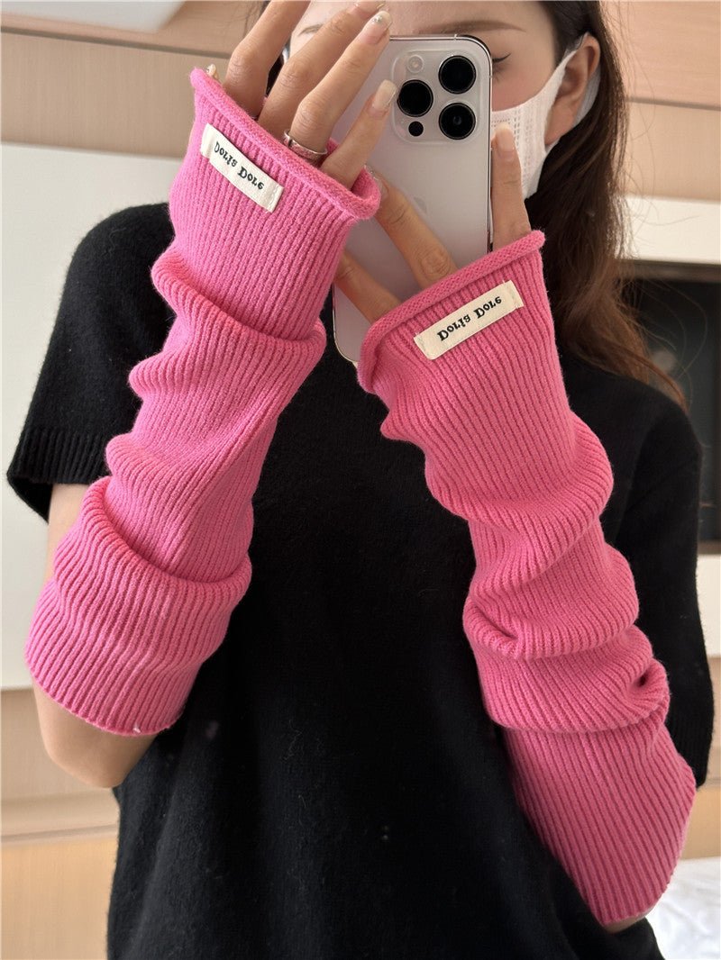 Cascading Knit Sleeve Covers Cozy Elegance for Layered Style (MAC312)