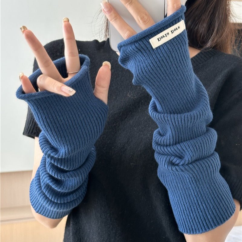 Cascading Knit Sleeve Covers Cozy Elegance for Layered Style (MAC312)