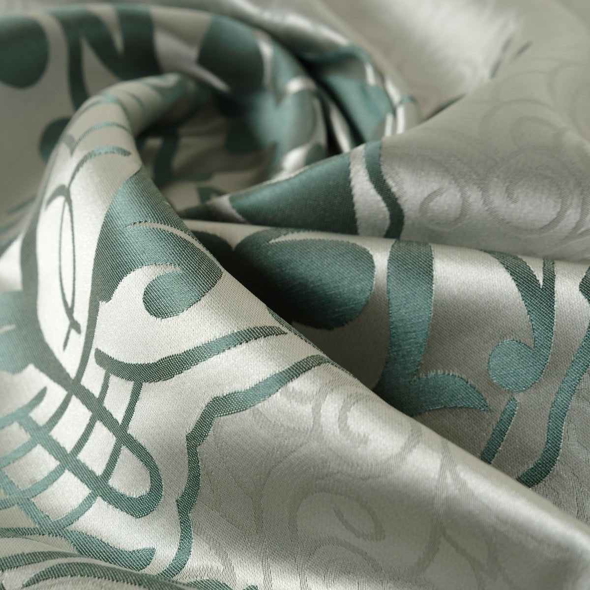 Eco-Friendly elegant Prayer Mat & Tasbeeh sets(MR066)
