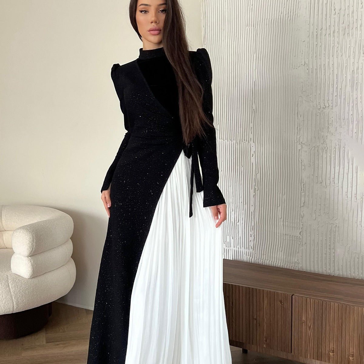 Elegant High Neck Long Sleeve Black & White Spliced Pleated Dress Abaya with Puffed Shoulders(MA195)