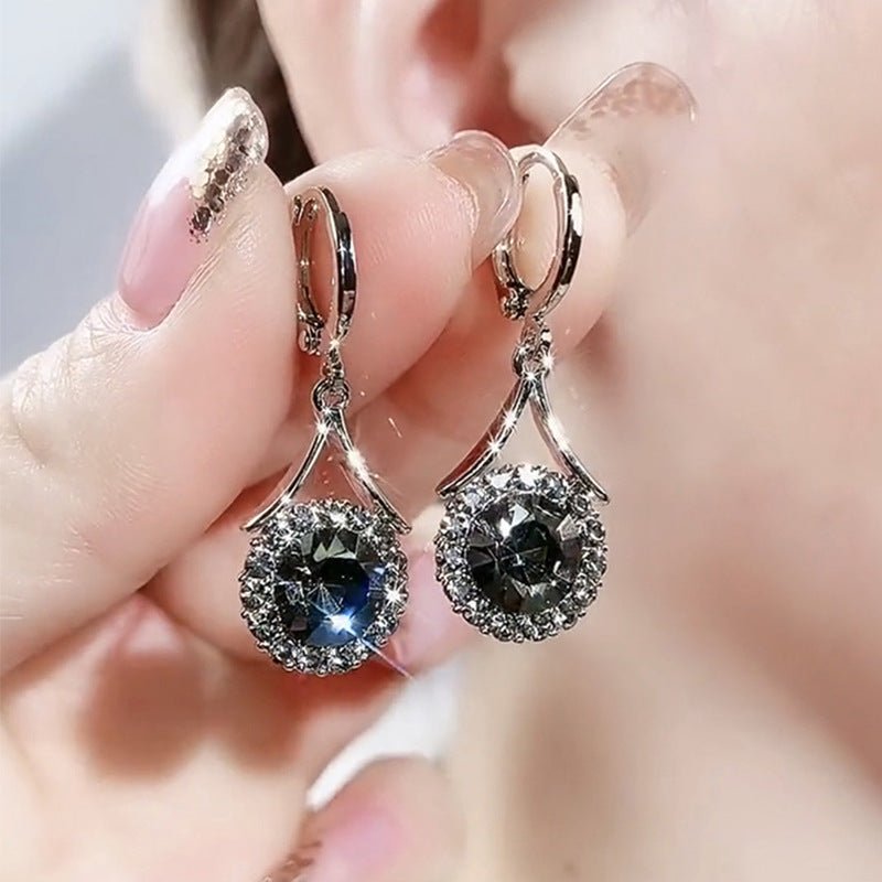 Elegant Sparkling Dangle Rhinestone Earrings (MAC324)