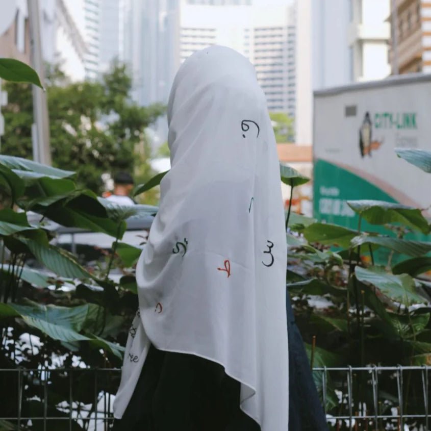 Free Palestine Chiffon Hijab – Cultural Statement Scarf with Arabic Letter Design (MH107)
