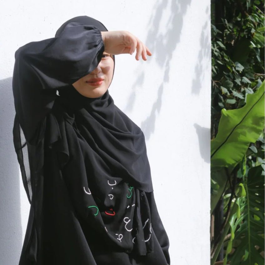 Free Palestine Chiffon Hijab – Cultural Statement Scarf with Arabic Letter Design (MH107)