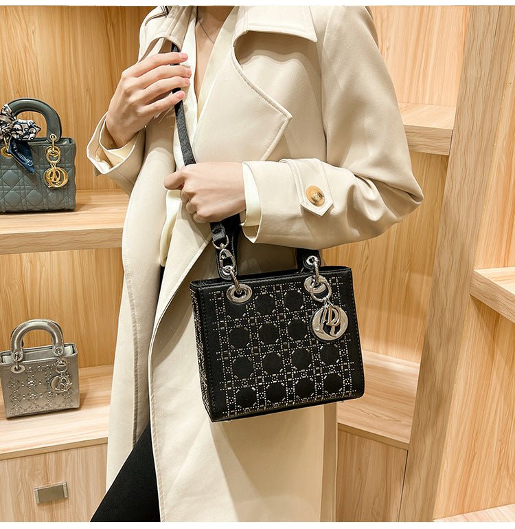 Hot diamond heavy industry high-end satin Princess Diana bag(MAC220)