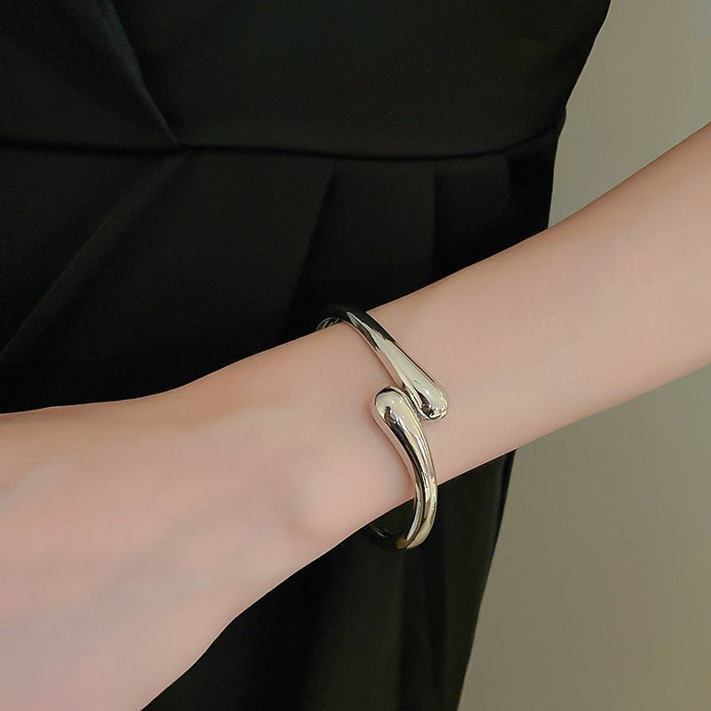 Luxury Minimalist Glossy High-grade Shiny Bracelets - Simple Temperament Cold-Tone Bangles (MAC242)