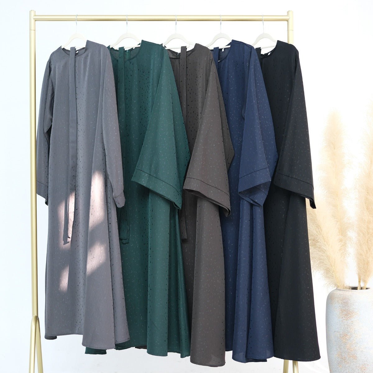 Modest Elegant Solid Color Abaya Robe with Wide Sleeves & Detachable Belt(MA279)
