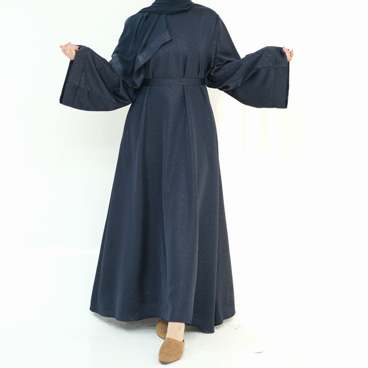 Modest Elegant Solid Color Abaya Robe with Wide Sleeves & Detachable Belt(MA279)