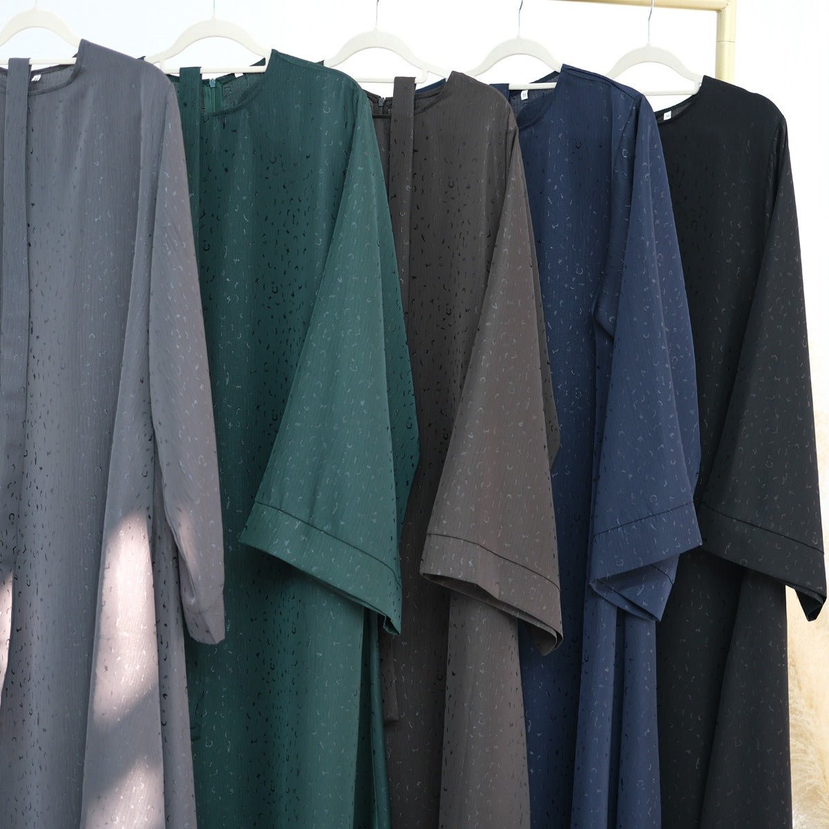Modest Elegant Solid Color Abaya Robe with Wide Sleeves & Detachable Belt(MA279)