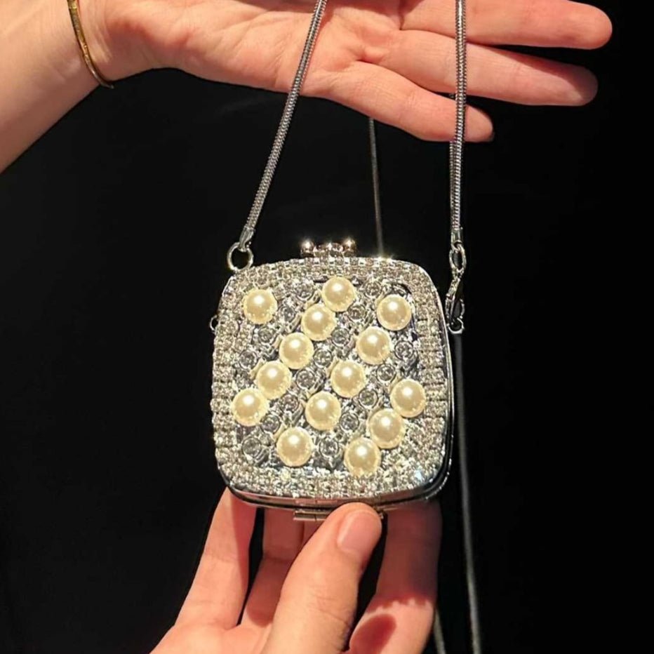 Palm-Sized Diamond Mini Clutch Silver Glamour Gala Bag (MAC281)