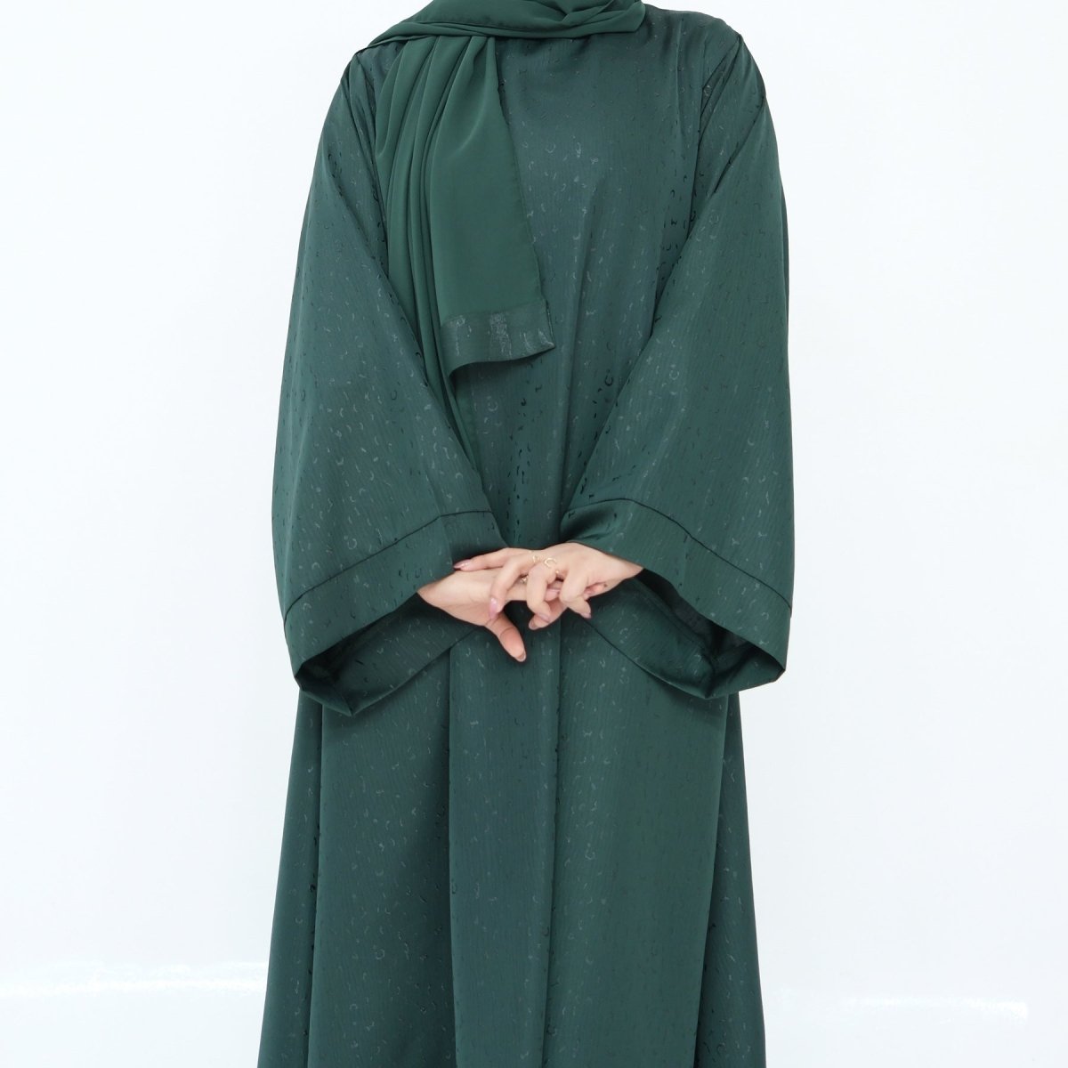 Modest  Elegant Solid Color Abaya Robe with Wide Sleeves & Detachable Belt(MA279)